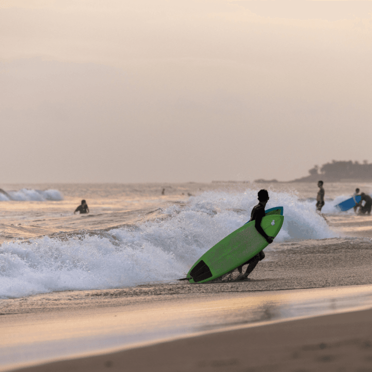 bali surfing